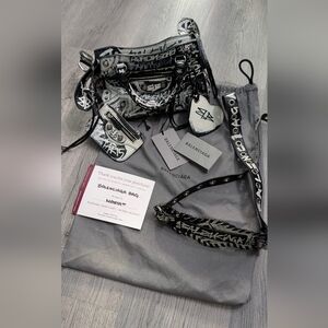Balenciaga Neo Cagole XS Graffiti Handbag Handbag Lambskin Leather Edgy Alt '22